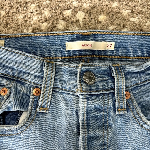 Levi's WEDGIE Premium High Rise Waisted Blue Denim Jeans - Picture 4 of 11